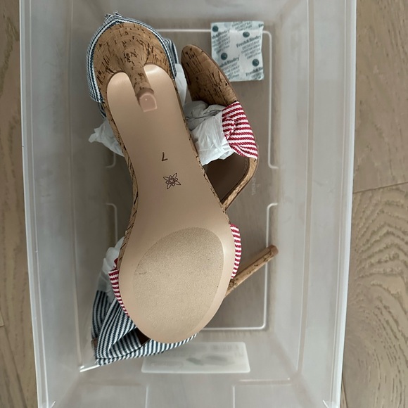 Bcbgeneration Jeela Red White Blue heeled Dress Sandals - Picture 3 of 3